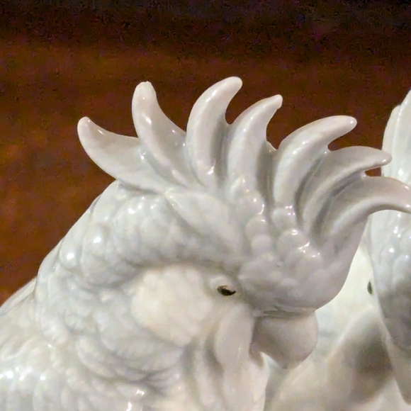 Vintage Porcelain Musical Cockatoos, plays Moon River. 1985 Arnart musical box - Picture 8 of 8